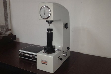 hardness measurement machine